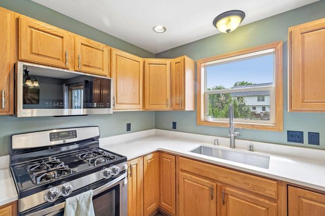6605 Carlton DRIVE, Madison, WI 53718