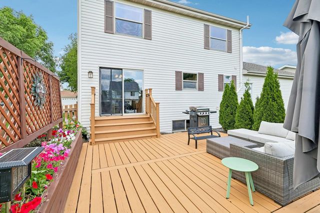 6605 Carlton DRIVE, Madison, WI 53718