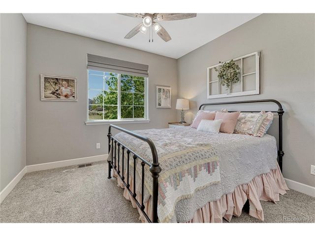 2204 Treetop Dr, Castle Rock, CO 80109
