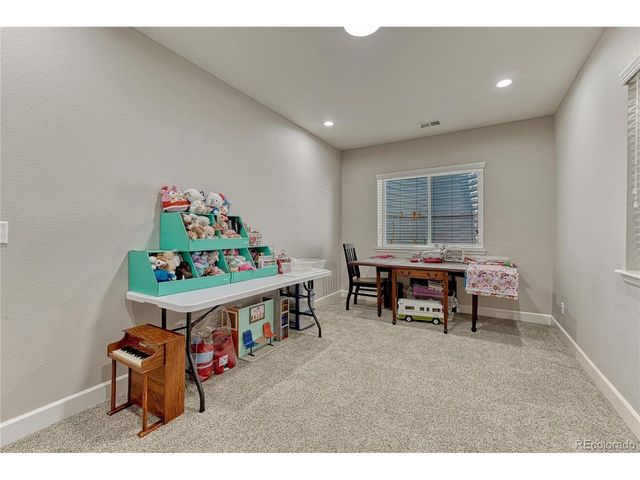 2204 Treetop Dr, Castle Rock, CO 80109