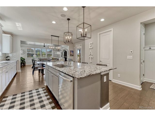 2204 Treetop Dr, Castle Rock, CO 80109