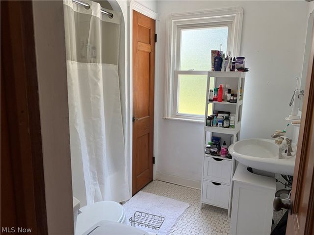 1604 Maplegrove Road, South Euclid, OH 44121