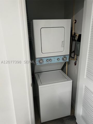 29 Oviedo Ave 4, Coral Gables, FL 33134