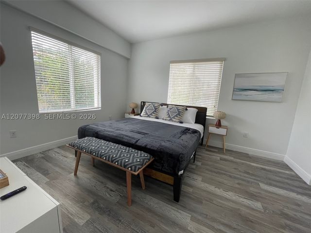 29 Oviedo Ave 4, Coral Gables, FL 33134