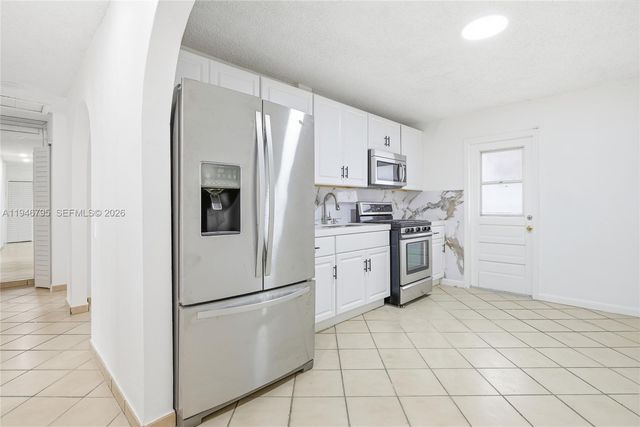 836 W 37th Street, Hialeah, FL 33012