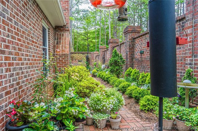 36 Courtney Place, Southern Pines, NC 28387