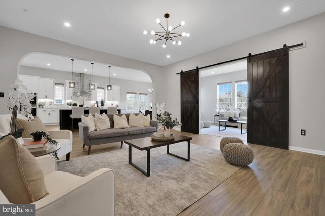 5719 HAWK RIDGE RD, Frederick, MD 21704