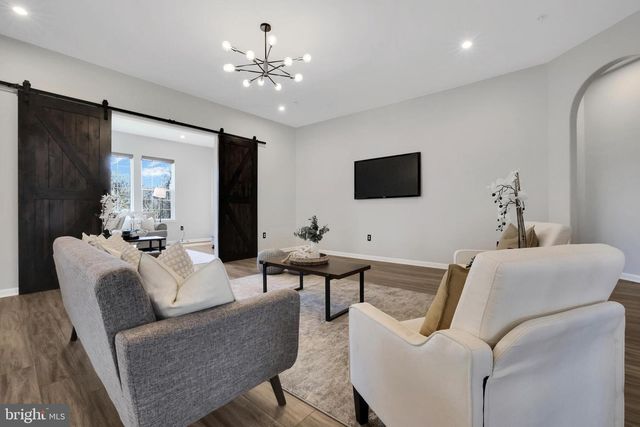 5719 HAWK RIDGE RD, Frederick, MD 21704