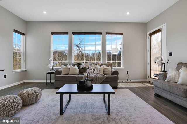 5719 HAWK RIDGE RD, Frederick, MD 21704