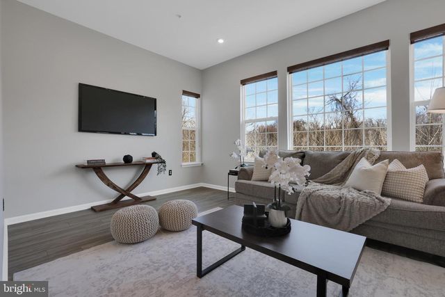 5719 HAWK RIDGE RD, Frederick, MD 21704