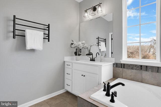 5719 HAWK RIDGE RD, Frederick, MD 21704