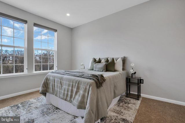 5719 HAWK RIDGE RD, Frederick, MD 21704