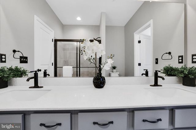 5719 HAWK RIDGE RD, Frederick, MD 21704