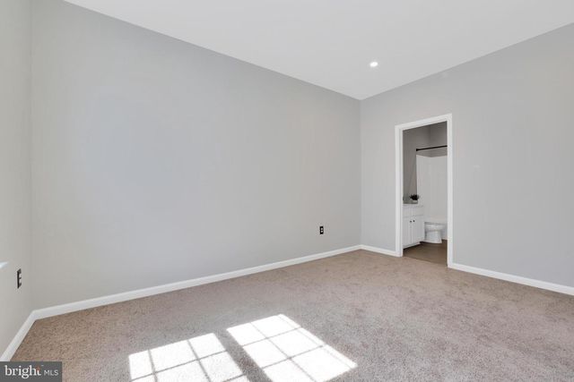 5719 HAWK RIDGE RD, Frederick, MD 21704