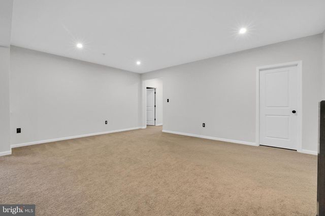 5719 HAWK RIDGE RD, Frederick, MD 21704