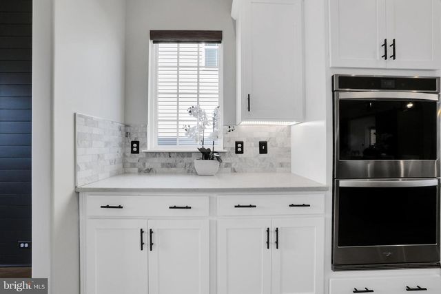 5719 HAWK RIDGE RD, Frederick, MD 21704