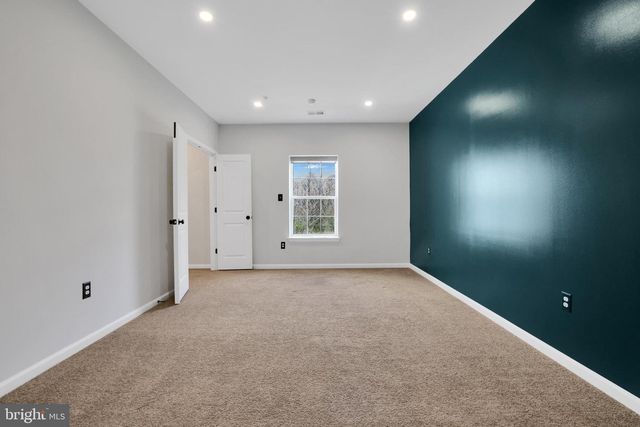 5719 HAWK RIDGE RD, Frederick, MD 21704