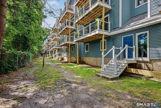 97 Richards Avenue B14, Norwalk, CT 06854