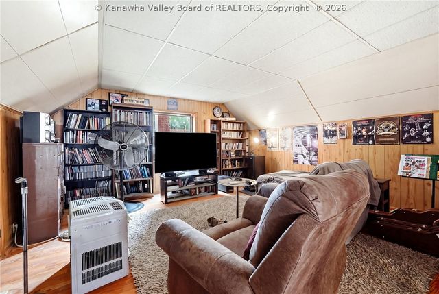 620 Jefferson Avenue, Huntington, WV 25704