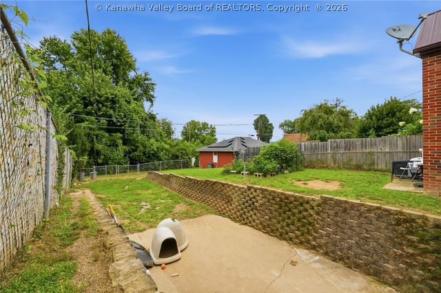 620 Jefferson Avenue, Huntington, WV 25704