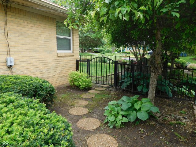 5602 Primrose Avenue, Indianapolis, IN 46220