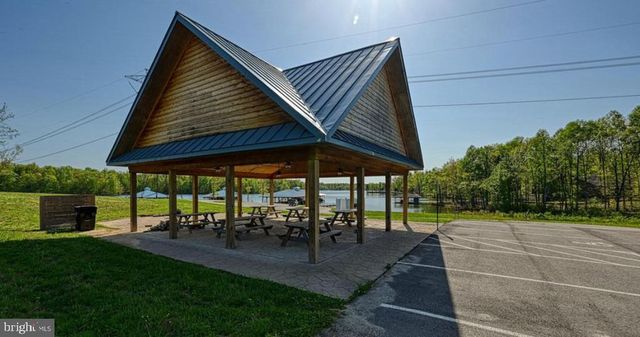 647 FAIRVIEW DR, Mineral, VA 23117