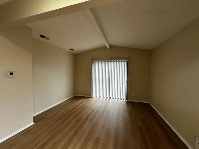 5802 Emerald Forest DR B, Austin, TX 78745