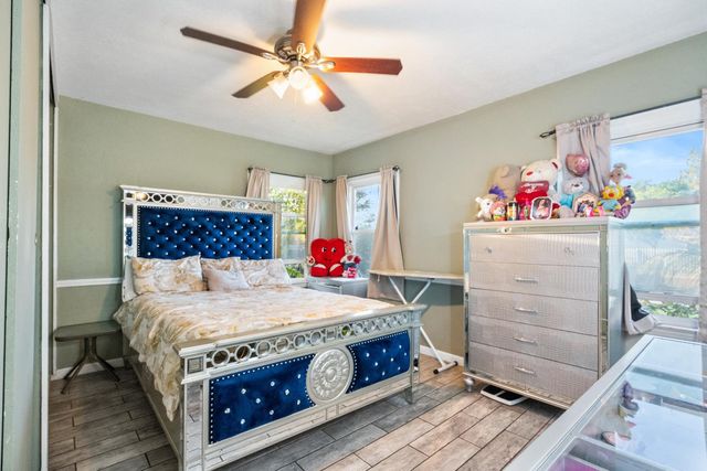 505 W Lamona Avenue, Fresno, CA 93728