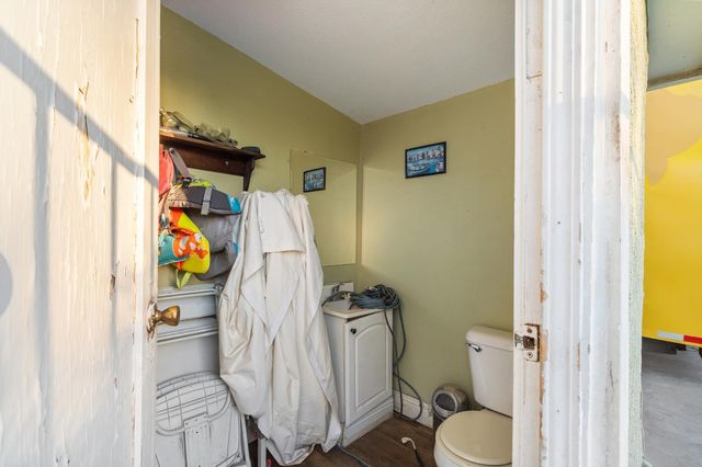 505 W Lamona Avenue, Fresno, CA 93728