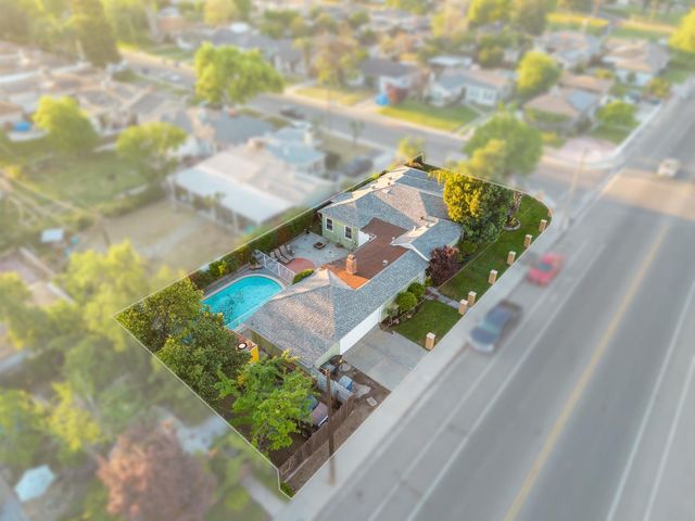 505 W Lamona Avenue, Fresno, CA 93728