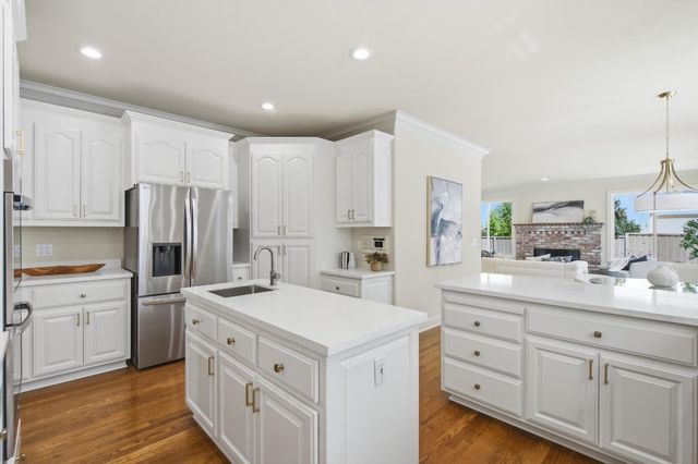 21592 Villa Maria Court, Cupertino, CA 95014