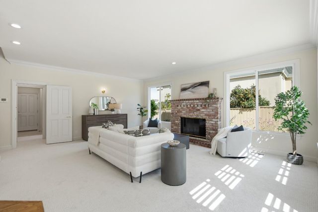 21592 Villa Maria Court, Cupertino, CA 95014