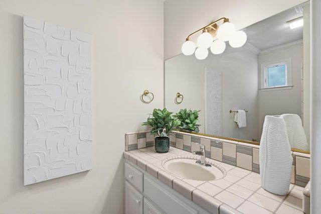 21592 Villa Maria Court, Cupertino, CA 95014