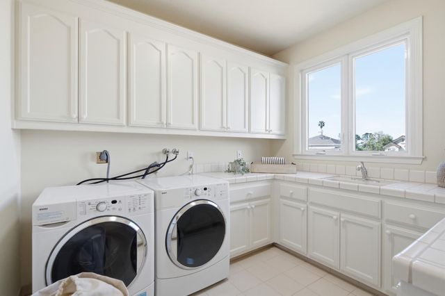 21592 Villa Maria Court, Cupertino, CA 95014