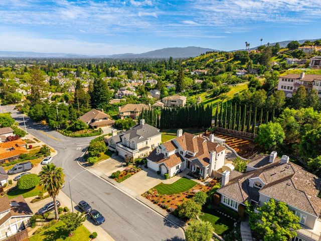 21592 Villa Maria Court, Cupertino, CA 95014