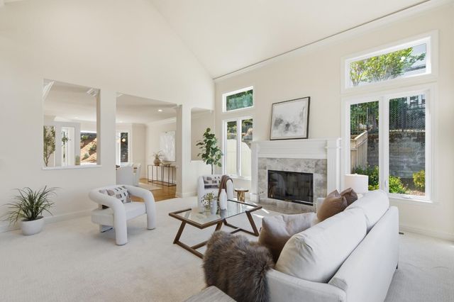 21592 Villa Maria Court, Cupertino, CA 95014