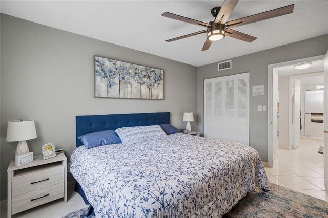 3990 NW 42nd Avenue 305, Lauderdale Lakes, FL 33319