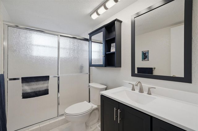 3990 NW 42nd Avenue 305, Lauderdale Lakes, FL 33319