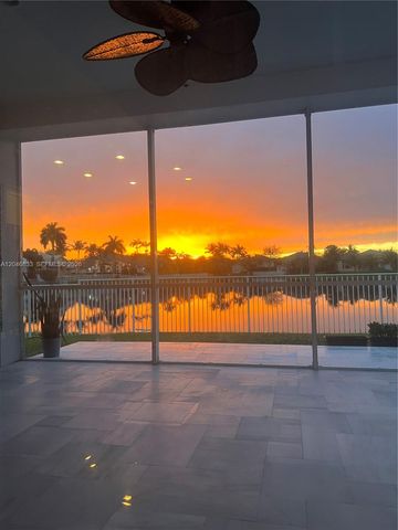 3683 W Lakes Estates Dr, Davie, FL 33328