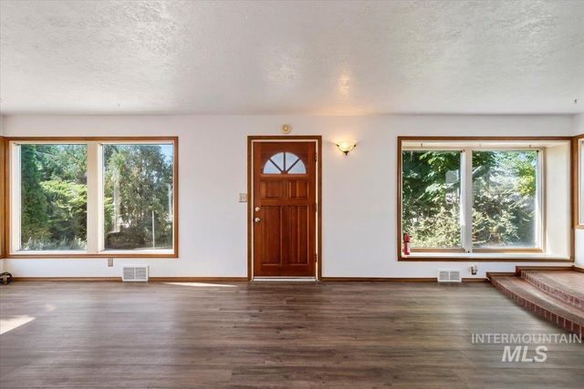 810 S Roosevelt St, Boise, ID 83705