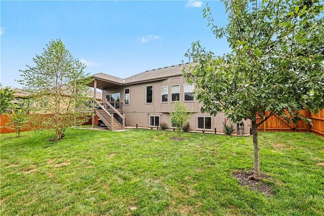 20909 S Barker Road, Spring Hill, KS 66083