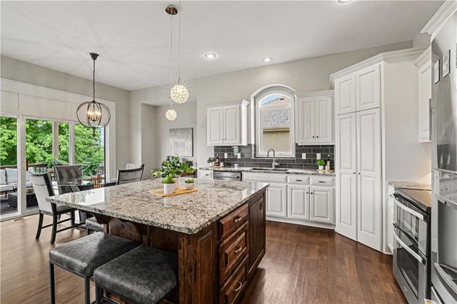 20909 S Barker Road, Spring Hill, KS 66083