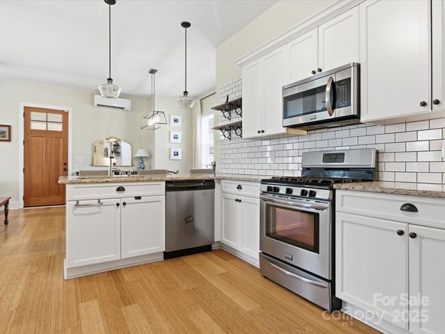 100 Meyers Ridge Road, Cramerton, NC 28032