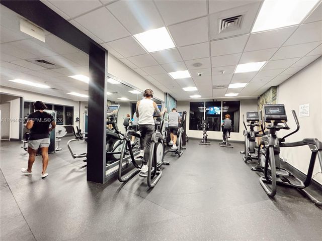 1750 N Bayshore Dr 2708, Miami, FL 33132