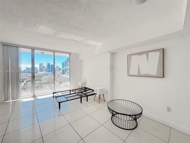 1750 N Bayshore Dr 2708, Miami, FL 33132