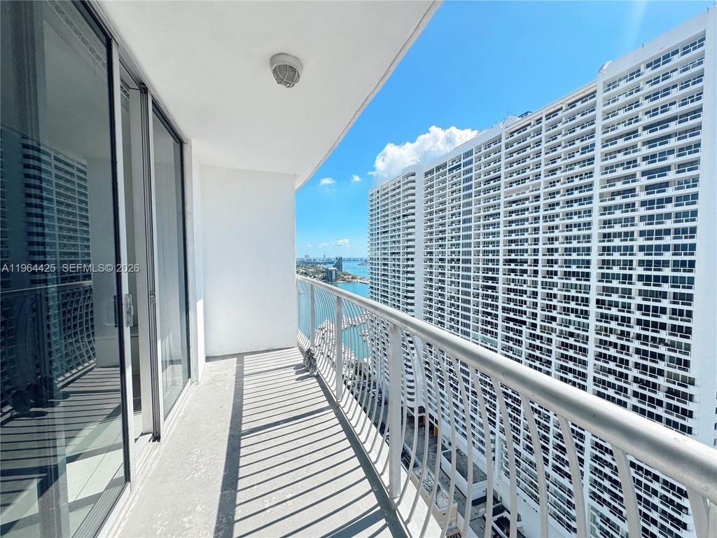 1750 N Bayshore Dr 2708, Miami, FL 33132