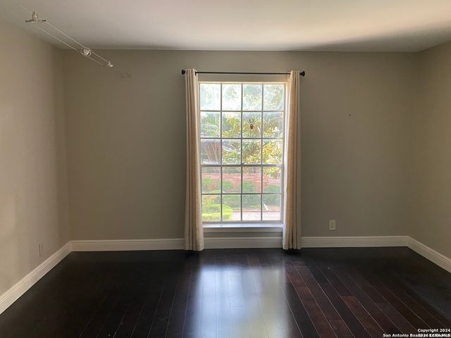 8401 N New Braunfels Ave Apt 219, San Antonio, TX 78209