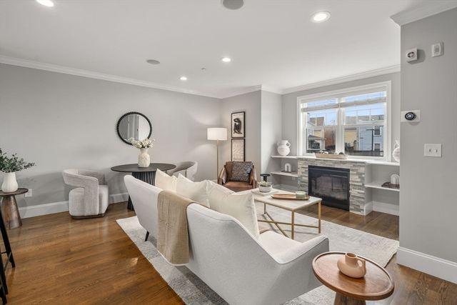 364 Neponset Ave 6, Boston, MA 02122