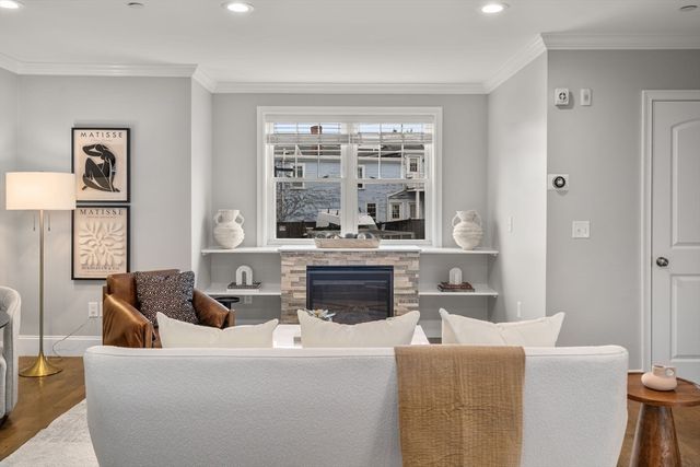 364 Neponset Ave 6, Boston, MA 02122