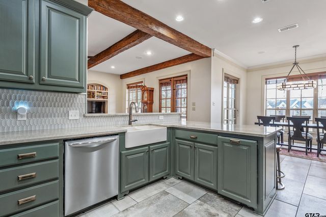 12105 Jazmin Cir, Flint, TX 75762
